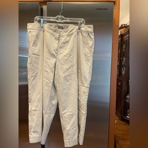 Plus size cargo capris size 18 khaki
